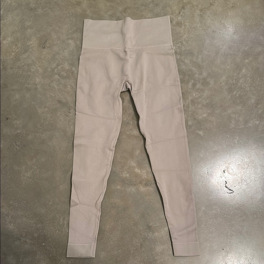 SET ACTIVE  Beige Leggings